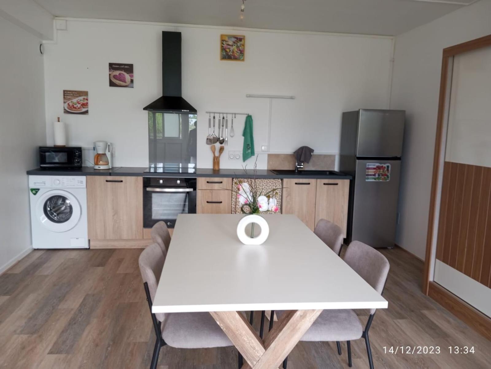Leu Doux Bruit Des Vagues Apartment แซ็งต์-เลอ ภายนอก รูปภาพ